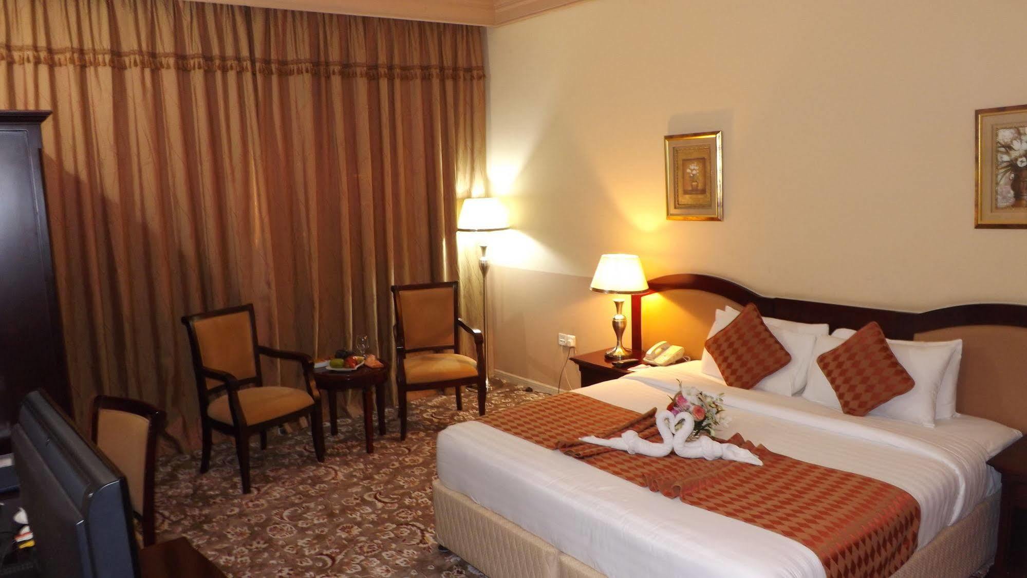 City Hotel Ras Al-Chajma Zewnętrze zdjęcie